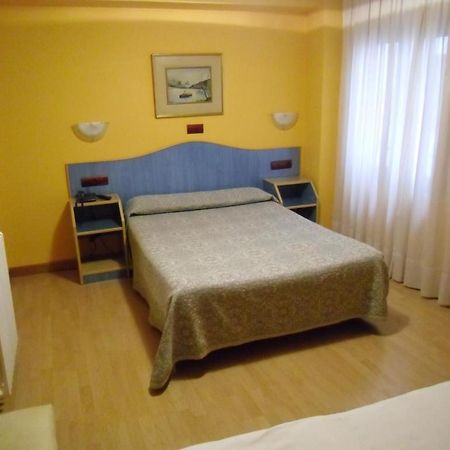 Hostal Don Suero León Εξωτερικό φωτογραφία