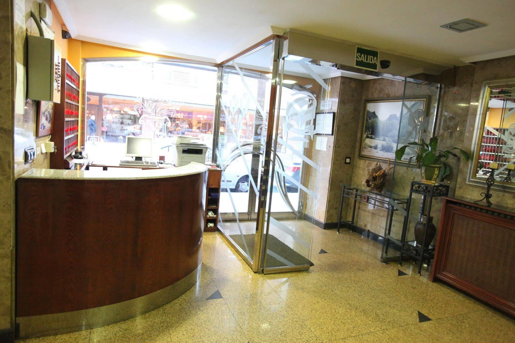 Hostal Don Suero León Εξωτερικό φωτογραφία