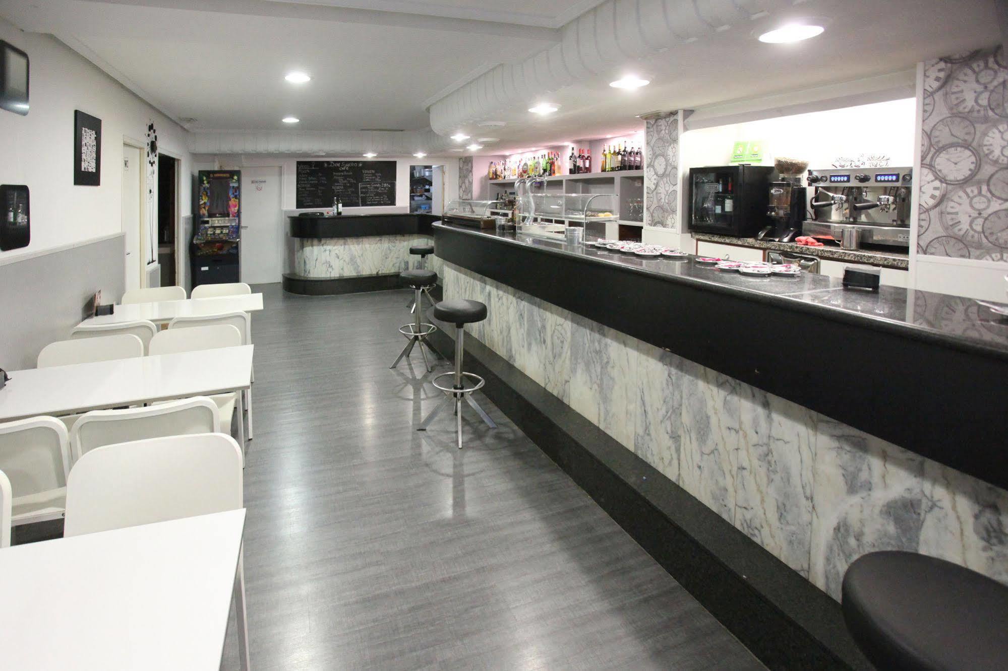 Hostal Don Suero León Εξωτερικό φωτογραφία